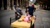 En medio de la reapertura la capital cubana enfrenta varios brotes de coronavirus. (AP/ Ramón Espinosa)