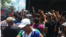 Migrantes cubanos protestan en Panamá para que les permitan continuar hacia EEUU.