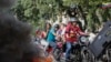 Ciudadanos de Venezuela protestan en Caracas el 29 de julio de 2024 contra los anunciados resultados de las elecciones del domingo. (AP/Cristián Hernández).
