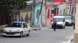 Detienen a Damas de Blanco al salir de sus casas para la misa en Santa Rita Detienen a Damas de Blanco al salir de sus casas para la misa en Santa Rita