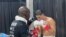 Anthony Martínez y su entrenador Yordenis Despaigne trabajan fuerte antes de la pelea en Miami. (Foto: ENG)