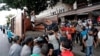 Imágenes de la represión a los manifestantes del 11J en Cuba (Foto tomada de Facebook).