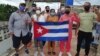 Algunos de los firmantes que entregaron notificación a las autoridades de Cienfuegos para realizar La Marcha contra la Violencia el próximo 20 de noviembre.