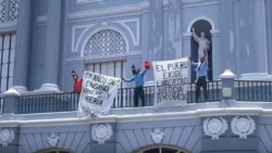 Incomunicados los tres opositores que protestaron en Santiago de Cuba Incomunicados los tres opositores que protestaron en Santiago de Cuba