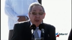 Raúl Castro se queja de cursos de periodismo en la SINA Raúl Castro se queja de cursos de periodismo en la SINA