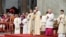 El papa Francisco durante el rezo del Angelus el 1 de enero de 2023 en El Vaticano. (Vatican Media/Handout via Reuters).