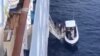 Cubanos rescatados por el Crucero Fantasy.