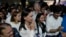 La aspirante presidencial de la oposición María Corina Machado, centro, escucha los resultados de la votación que nombró a su ganadora de las elecciones primarias de la oposición, en su sede de campaña en Caracas, Venezuela, 23 de octubre de 2023. AP/Ariana Cubillos