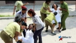 Represión a las Damas de Blanco por 57 domingos consecutivos Represión a las Damas de Blanco por 57 domingos consecutivos