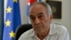 Alberto Navarro, embajador de la Unión Europea en Cuba en su oficina en La Habana, en febrero de 2019. (YAMIL LAGE / AFP)