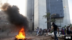 Enfrentamientos entre opositores y la policía venezolana