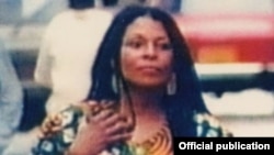 La fugitiva estadounidense Joanne Deborah Chesimard, exiliada en Cuba, fue hallada culpable en 1977 de asesinato, robo y asalto, entre otros delitos.