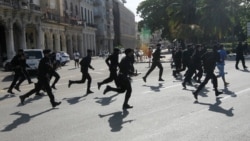 En toda Cuba el régimen permanece vigilante por temor a posibles protestas En toda Cuba el régimen permanece vigilante por temor a posibles protestas