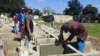 Labores de ampliación del cementerio de Kilo 12, en Sacti Spíritus, ante el incremento de muertes por COVID-19. (Captura de imagen/Escambray)