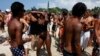 Foto Archivo. Jóvenes en una playa de Cuba.